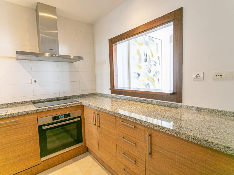 Triplex penthouse in Altos de los Monteros in perfect condition, ready to move into.