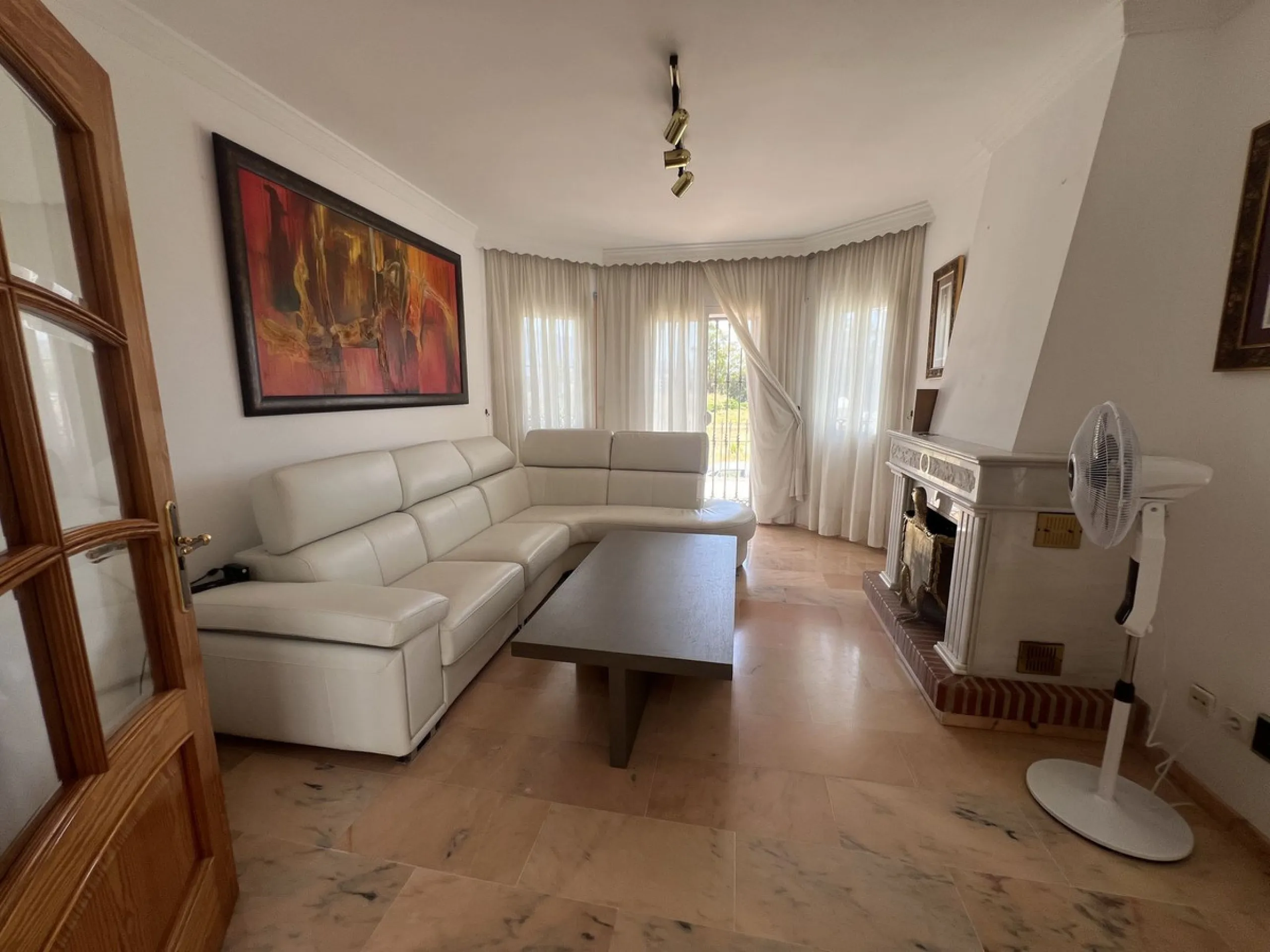 5 Bedroom villa in the heart of San Pedro de Alcántara, Marbella as a large traditional family home.