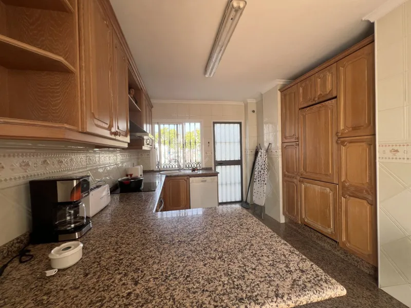 5 Bedroom villa in the heart of San Pedro de Alcántara, Marbella as a large traditional family home.