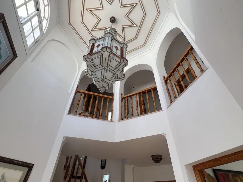 5 Bedroom villa in the heart of San Pedro de Alcántara, Marbella as a large traditional family home.