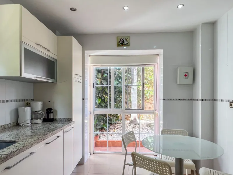 Large villa in sought-after urbanisation, Jardines del Águila