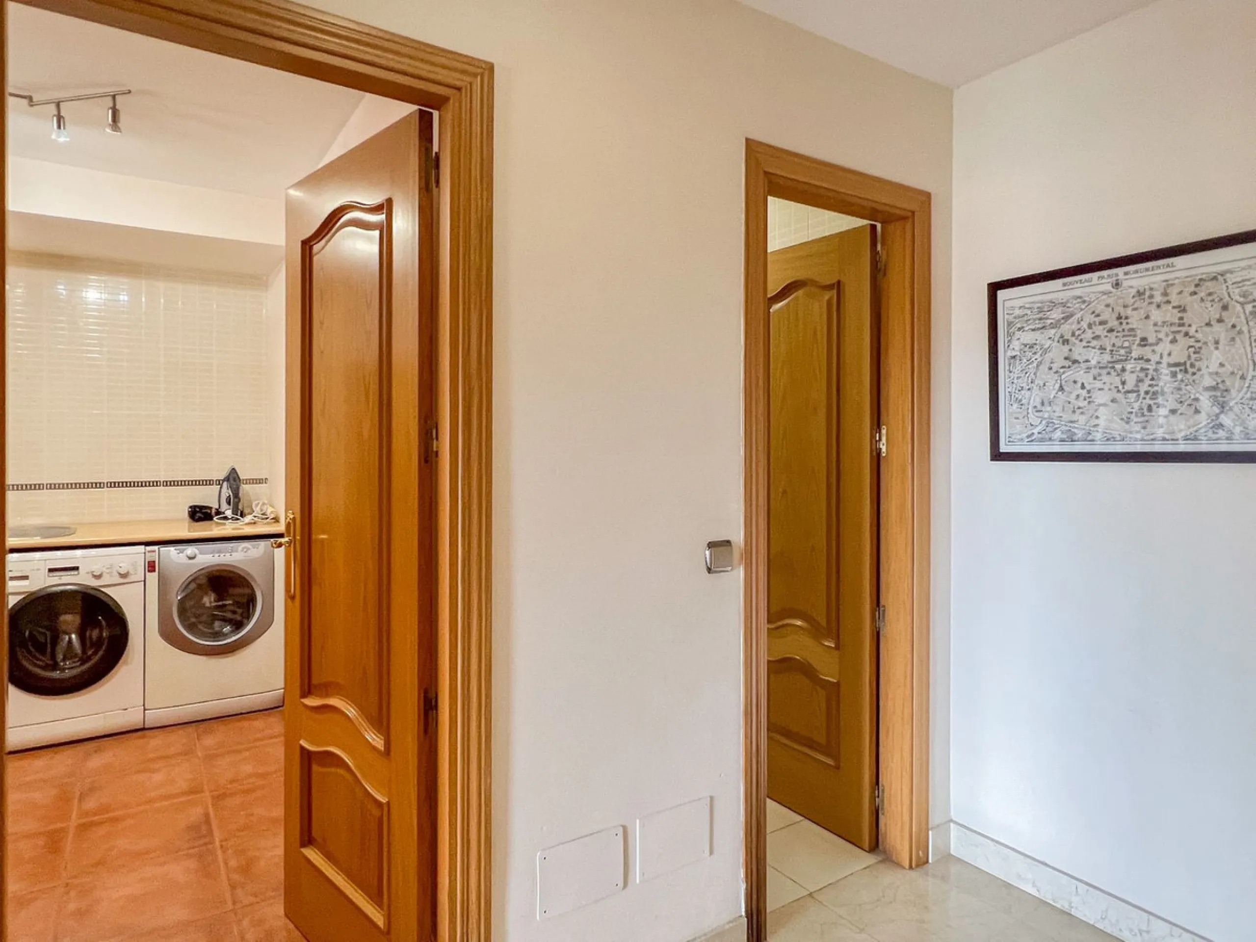 Large villa in sought-after urbanisation, Jardines del Águila