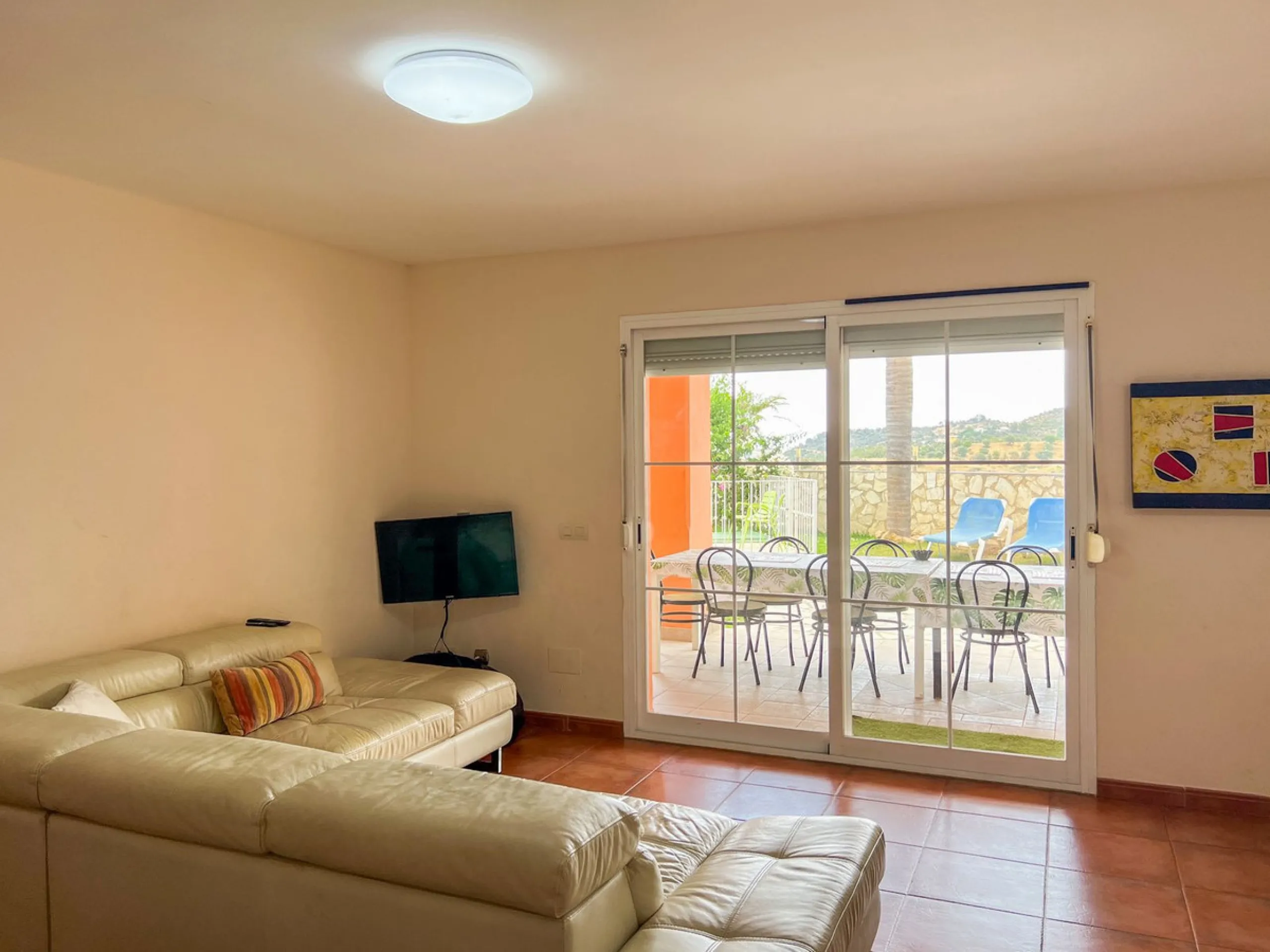 Large villa in sought-after urbanisation, Jardines del Águila