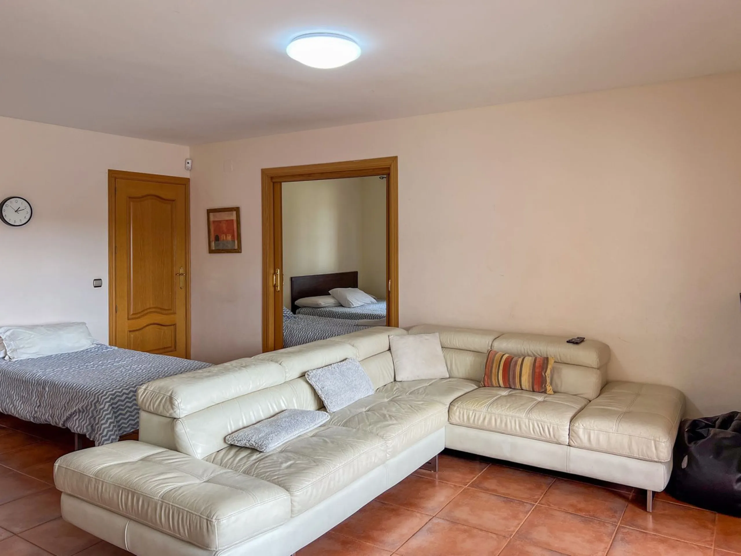 Large villa in sought-after urbanisation, Jardines del Águila