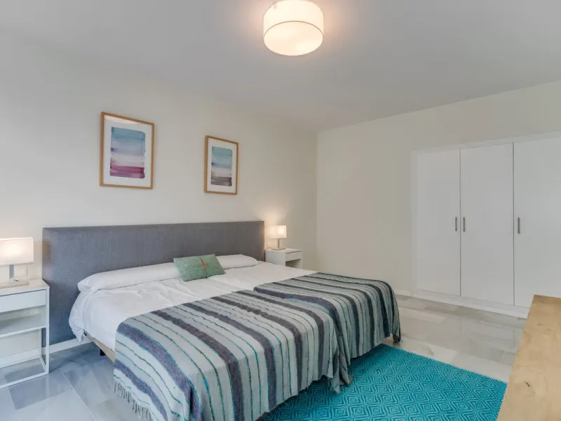 Price drop! Luxurious apartment located in the sought-after and exclusive "Playas del Duque" Residential Complex, located in the Puerto Banús area, synonymous with luxury and quality of life, on the beachfront.