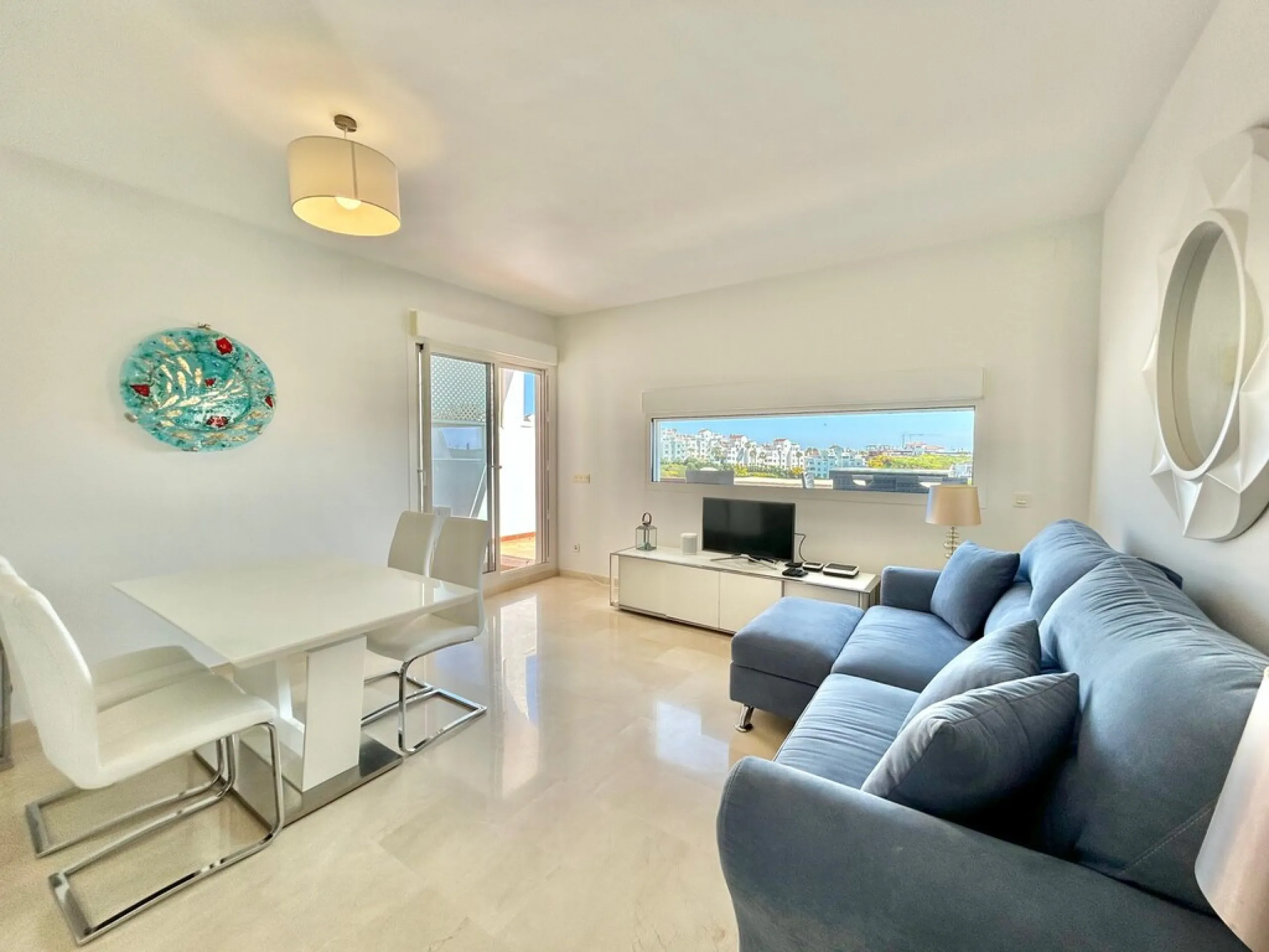 Amazing Value - Frontline Golf, Sea View Apartment in Estepona - with Tourist License!!