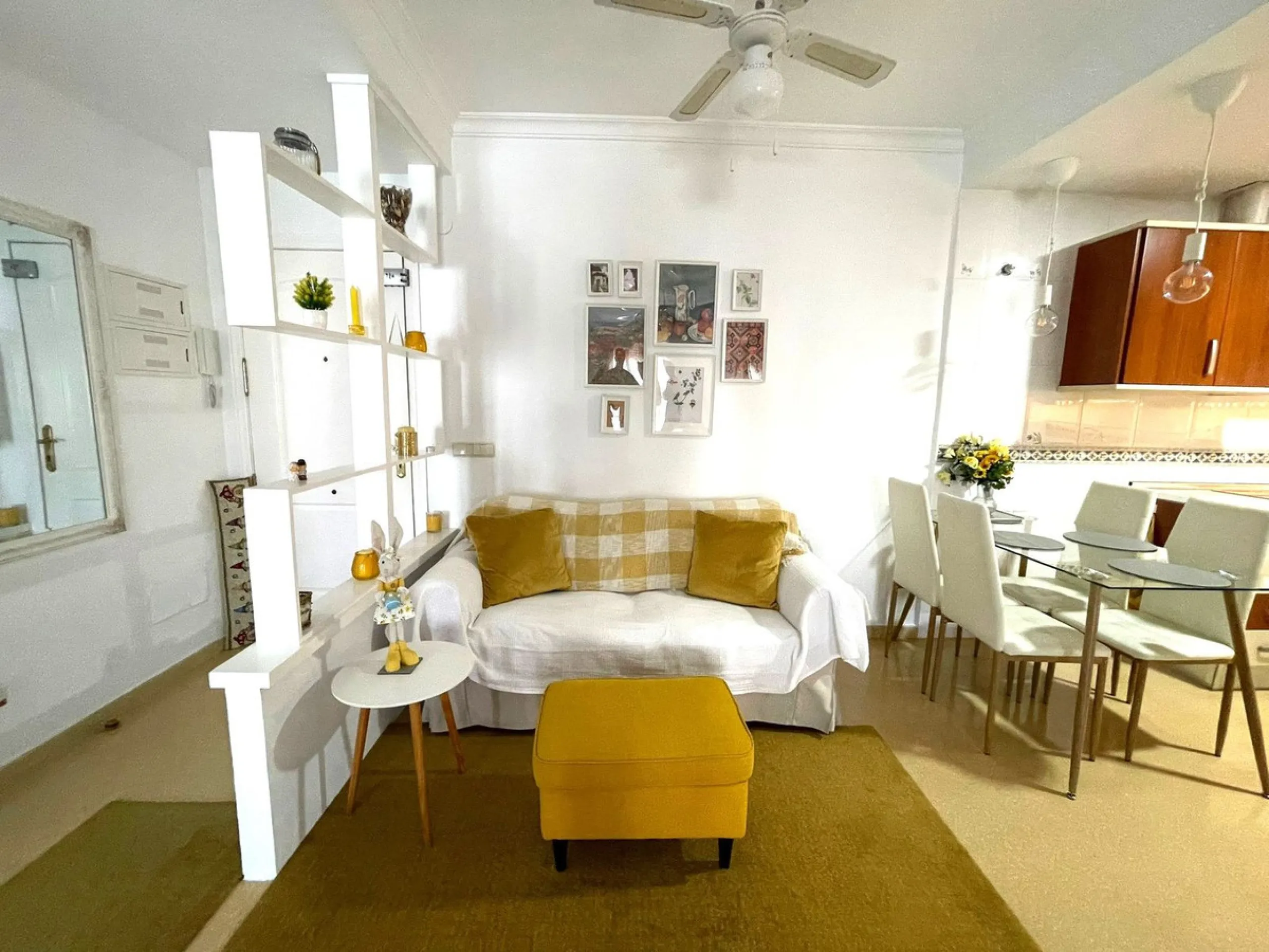 3-Bedroom Apartment in the Heart of Sabinillas with VALID TOURIST RENTAL LICENSE – 100 Metres from the Beach