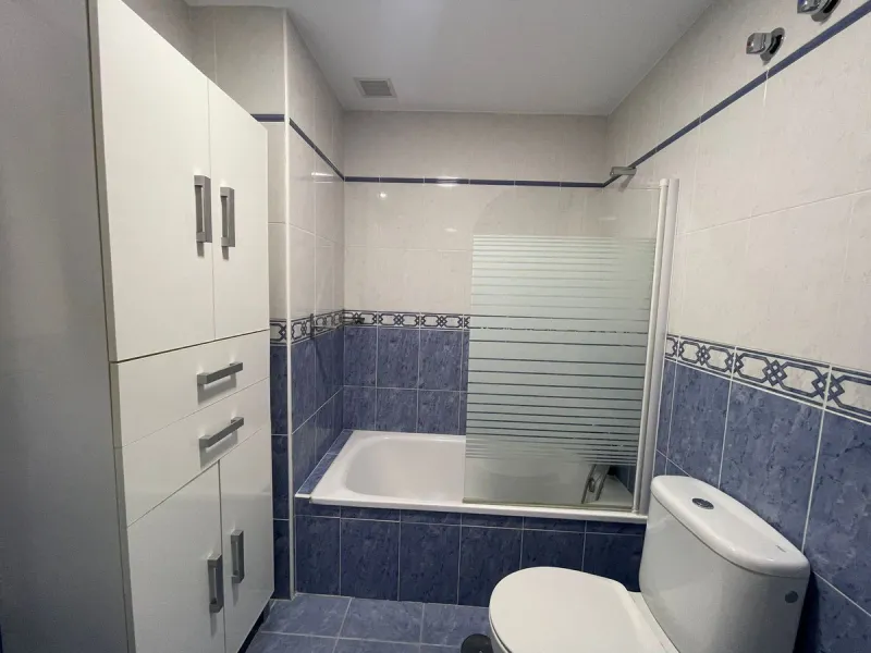 3-Bedroom Apartment in the Heart of Sabinillas with VALID TOURIST RENTAL LICENSE – 100 Metres from the Beach