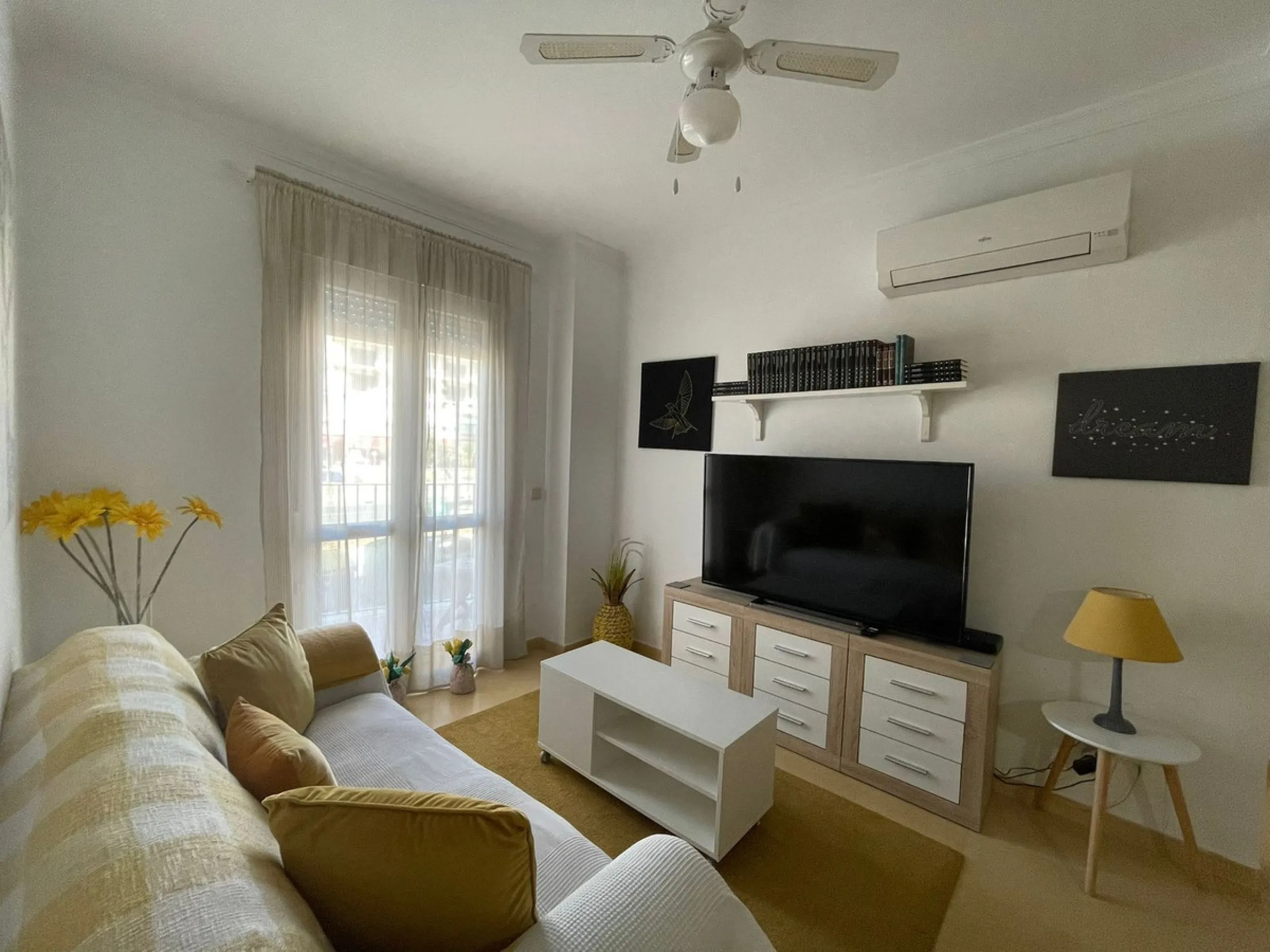 3-Bedroom Apartment in the Heart of Sabinillas with VALID TOURIST RENTAL LICENSE – 100 Metres from the Beach