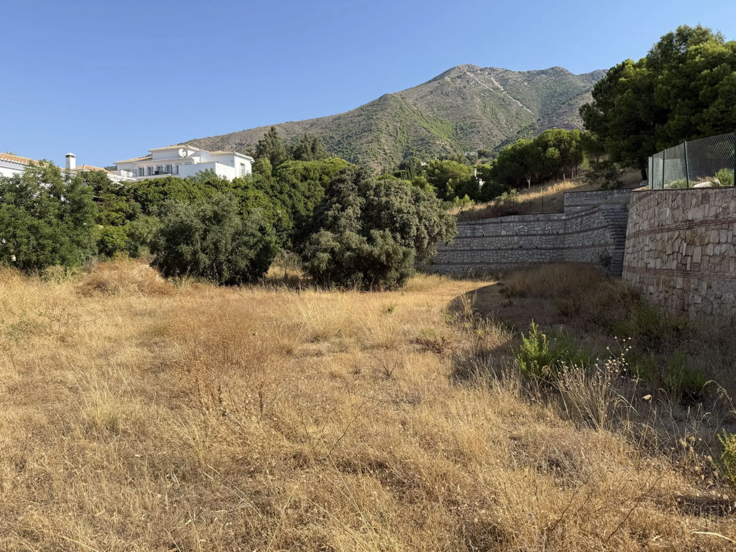 Plot - Residential Plot в продаже в Mijas, Málaga. Площадь участка 2287 м²