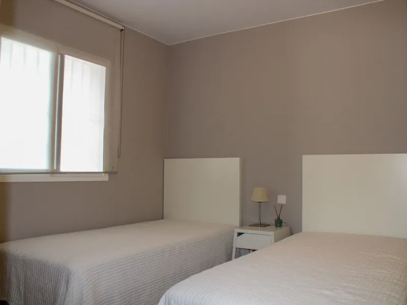 Modern spacious apartment in excellent condition with large terrace in Nerja, only 5 minutes walk to Burriana beach.