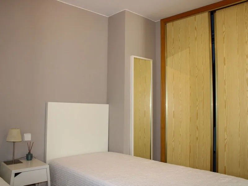 Modern spacious apartment in excellent condition with large terrace in Nerja, only 5 minutes walk to Burriana beach.