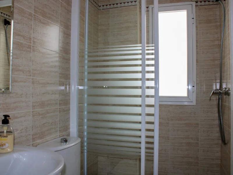 Modern spacious apartment in excellent condition with large terrace in Nerja, only 5 minutes walk to Burriana beach.