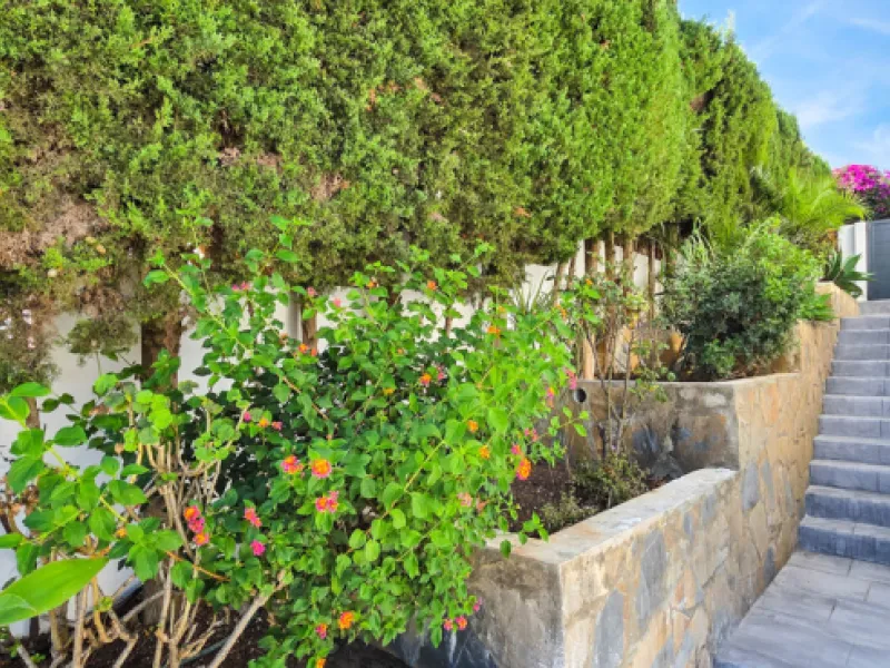 This beautifully refurbished villa in Manilva offers modern comfort, high-quality finishes, and sweeping sea views, all within walking distance of the beach. Designed with both style and practicality in mind, this property is as good as brand new and read