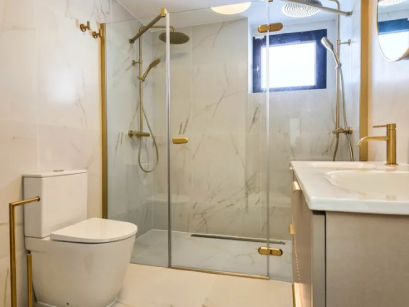 This beautifully refurbished villa in Manilva offers modern comfort, high-quality finishes, and sweeping sea views, all within walking distance of the beach. Designed with both style and practicality in mind, this property is as good as brand new and read
