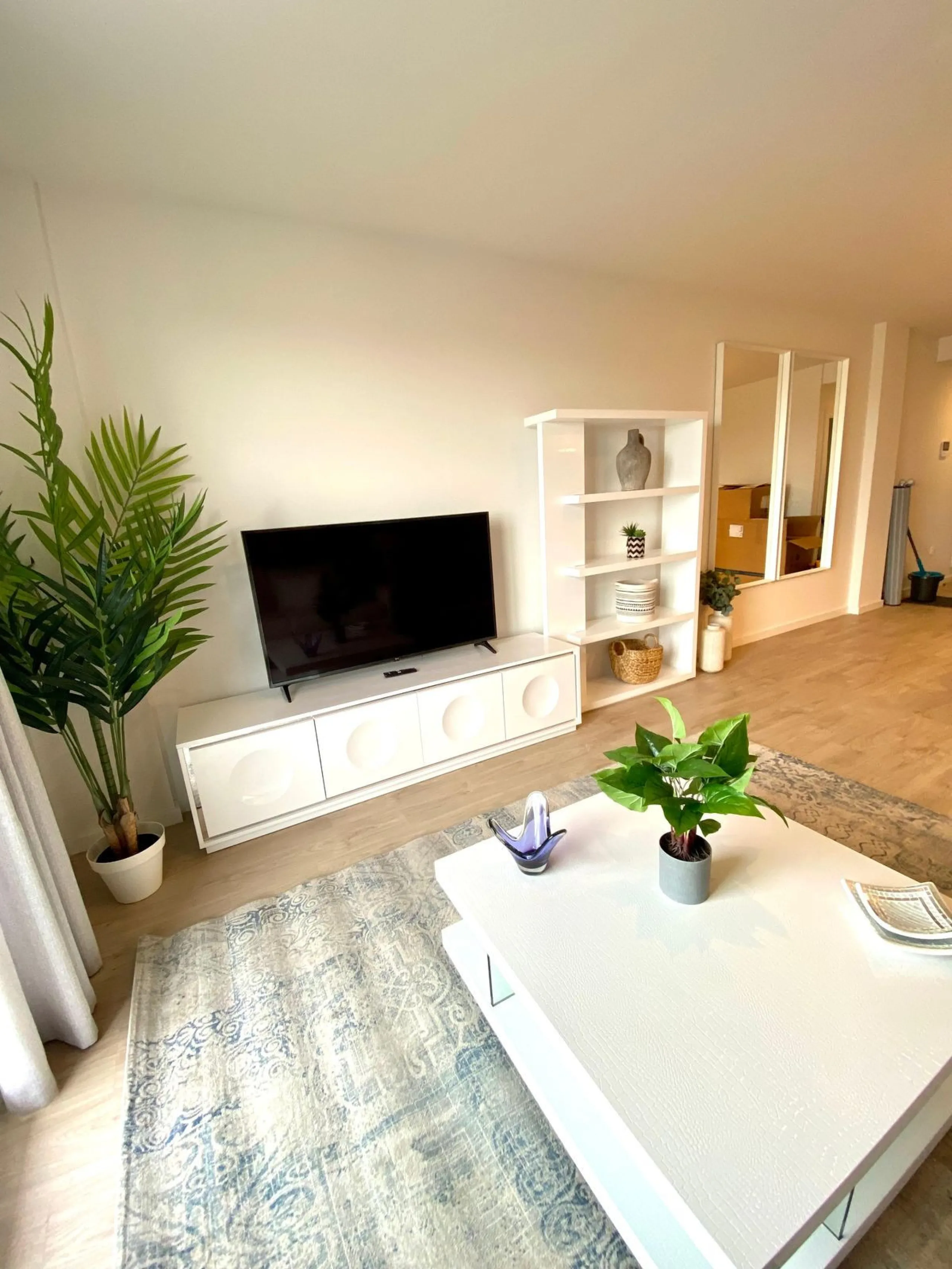 Apartment - Penthouse в продаже в Marbella, Málaga. В доме 3 спален и 2 ванных комнат. Площадь дома 108 м²