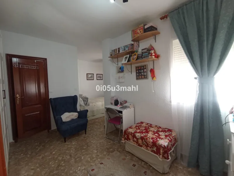 Discover your new home in Málaga, in the heart of the La Trinidad neighborhood!