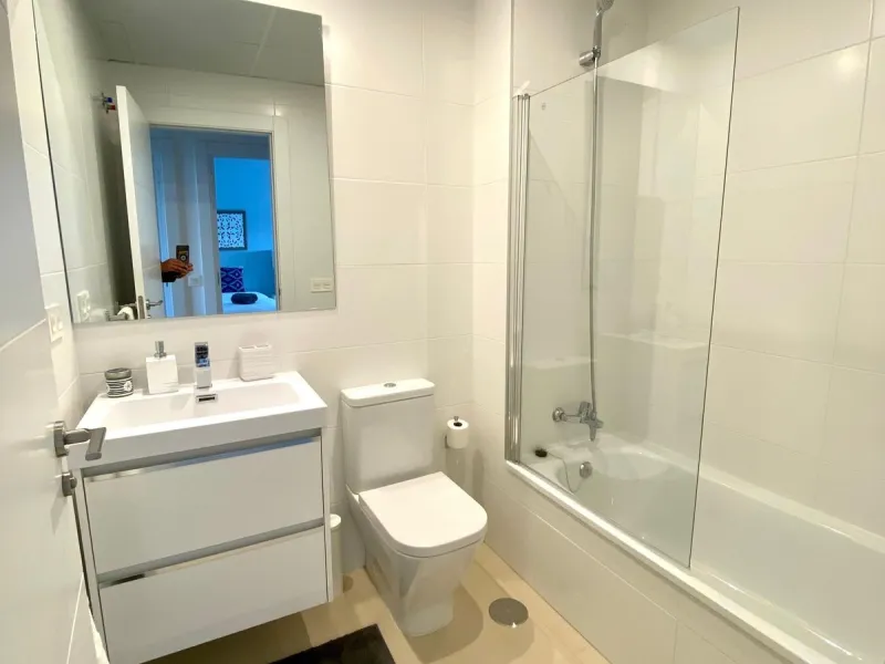 Apartment - Penthouse в продаже в Marbella, Málaga. В доме 3 спален и 2 ванных комнат. Площадь дома 108 м²