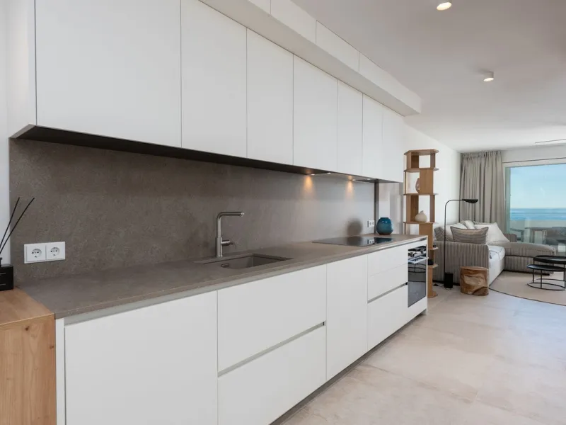 Duplex penthouse with stunning views of the Mediterranean.