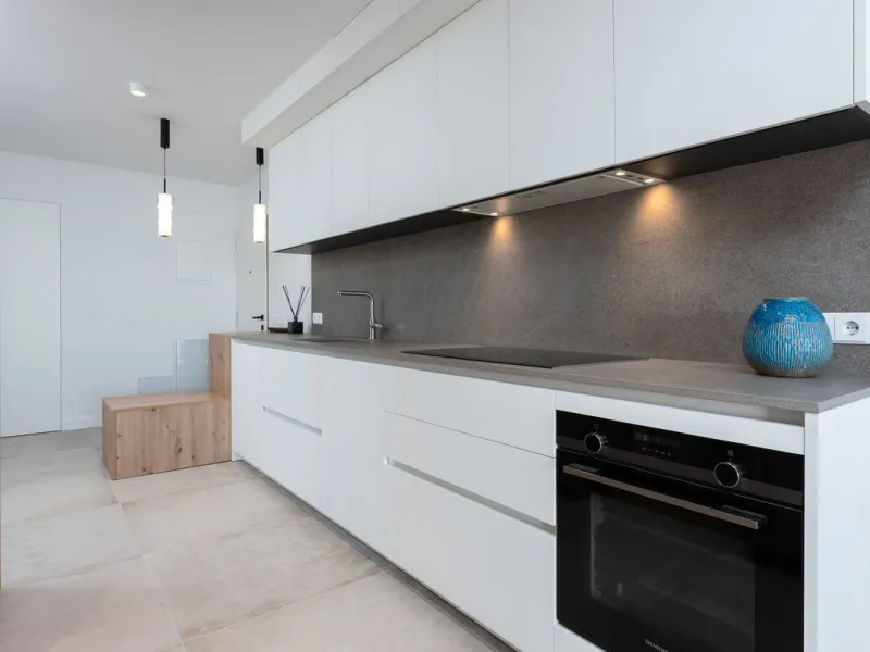 Duplex penthouse with stunning views of the Mediterranean.