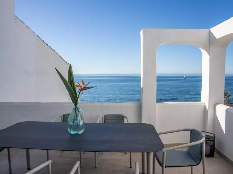 Duplex penthouse with stunning views of the Mediterranean.