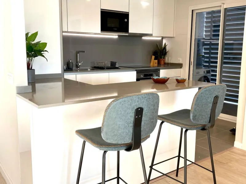 Apartment - Penthouse в продаже в Marbella, Málaga. В доме 3 спален и 2 ванных комнат. Площадь дома 108 м²