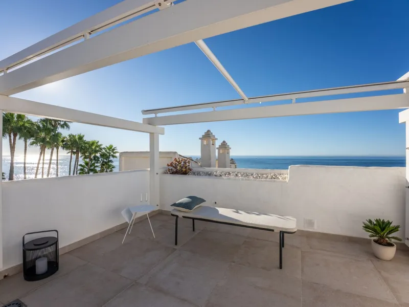 Duplex penthouse with stunning views of the Mediterranean.