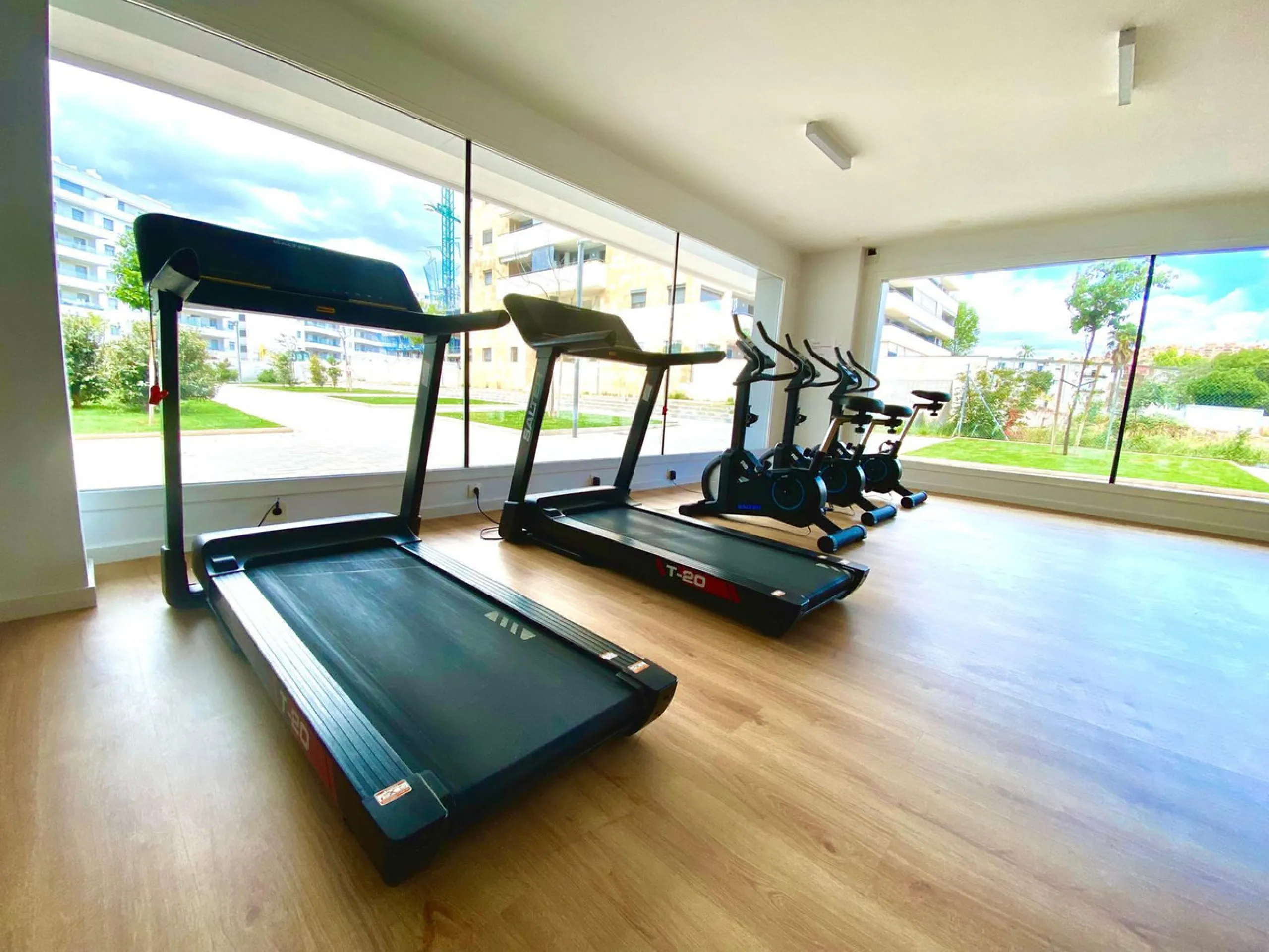 Apartment - Penthouse в продаже в Marbella, Málaga. В доме 3 спален и 2 ванных комнат. Площадь дома 108 м²