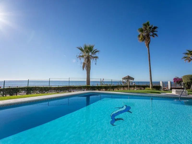 Duplex penthouse with stunning views of the Mediterranean.