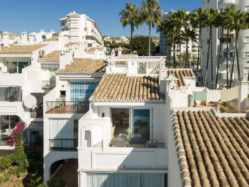 Duplex penthouse with stunning views of the Mediterranean.