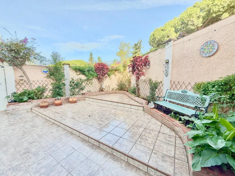 House - Semi-Detached House в продаже в Mijas, Málaga. В доме 2 спален и 2 ванных комнат. Площадь дома 99 м²