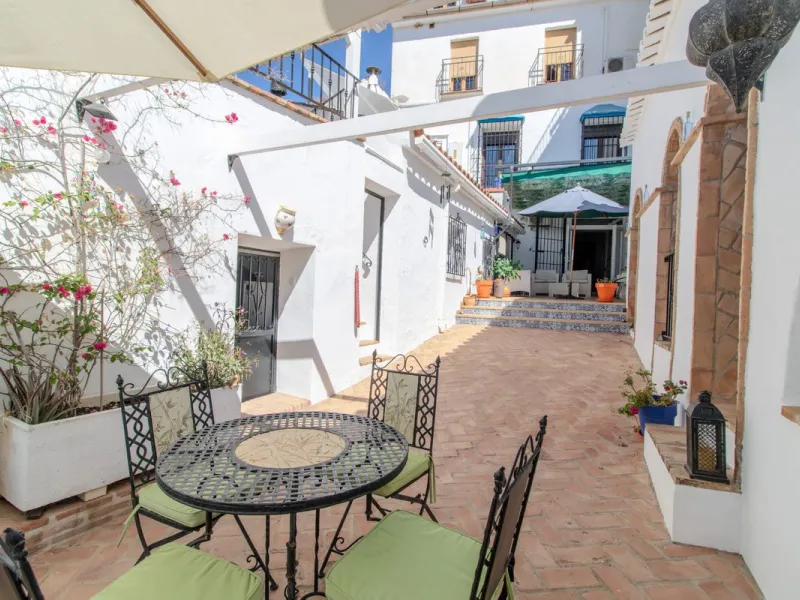 Townhouse in the heart of Alora, with touristic license!