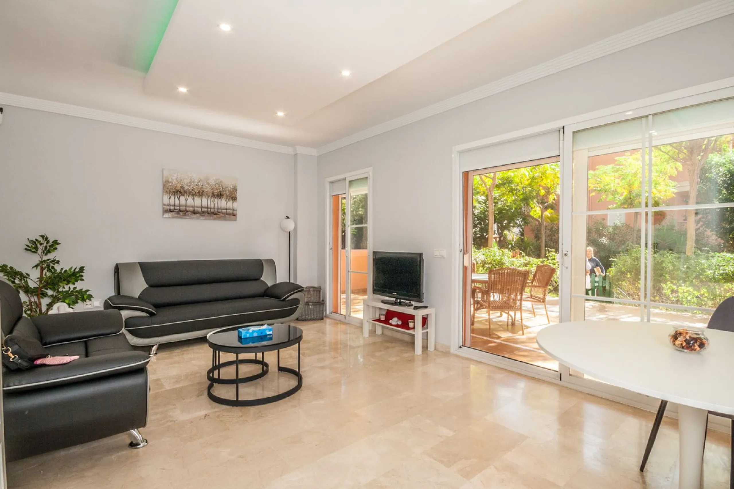 Modern Ground Floor Apartment in Elviria, Costa del Sol.