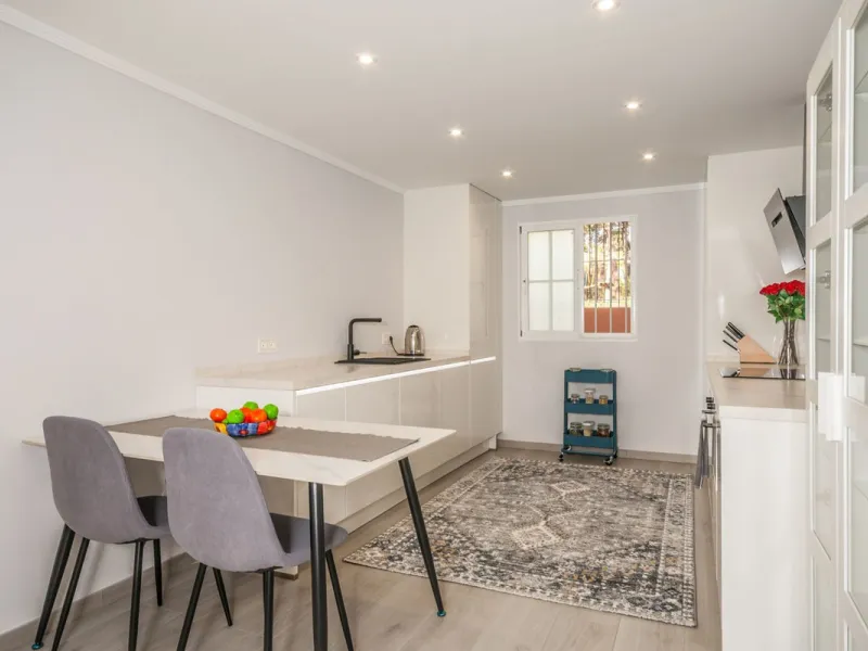 Modern Ground Floor Apartment in Elviria, Costa del Sol.