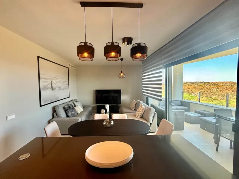 Apartment - Middle Floor Apartment в продаже в Mijas, Málaga. В доме 3 спален и 2 ванных комнат. Площадь дома 100 м²