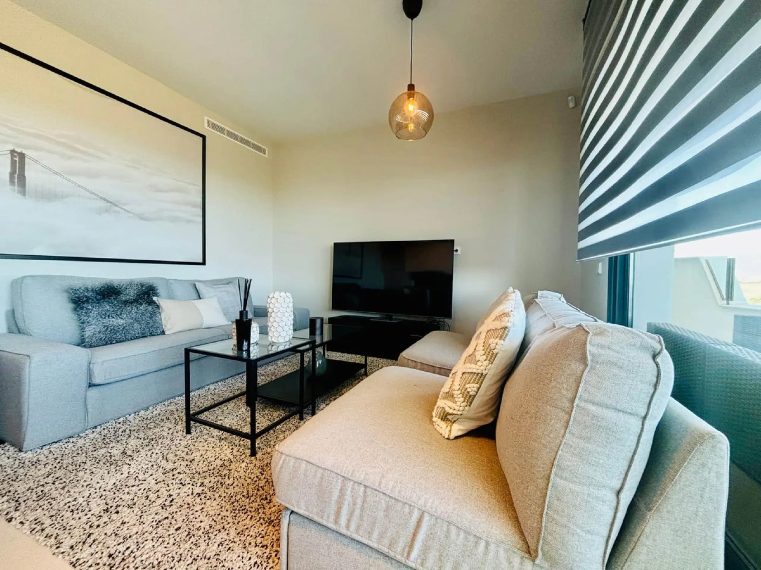 Apartment - Middle Floor Apartment в продаже в Mijas, Málaga. В доме 3 спален и 2 ванных комнат. Площадь дома 100 м²