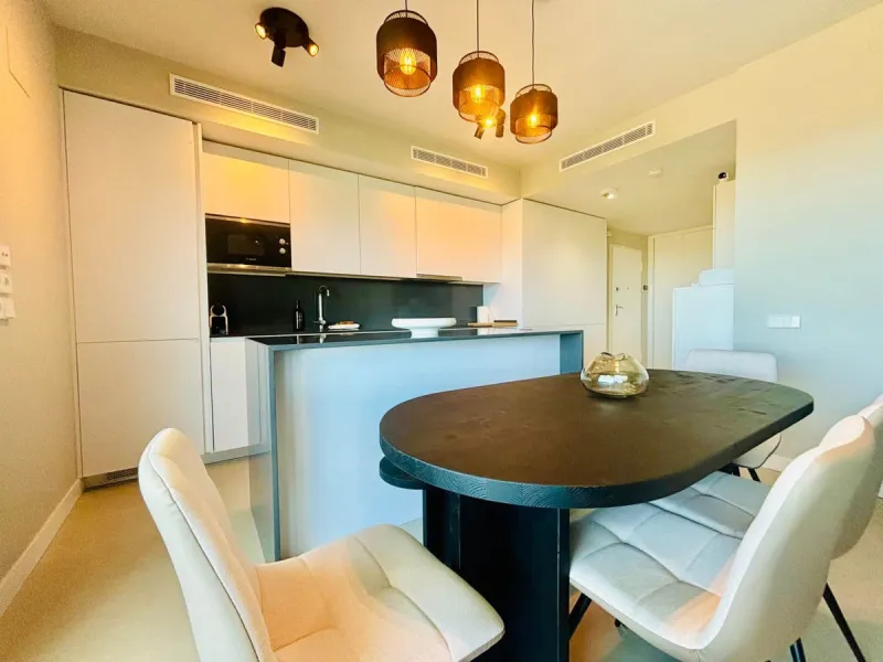 Apartment - Middle Floor Apartment в продаже в Mijas, Málaga. В доме 3 спален и 2 ванных комнат. Площадь дома 100 м²