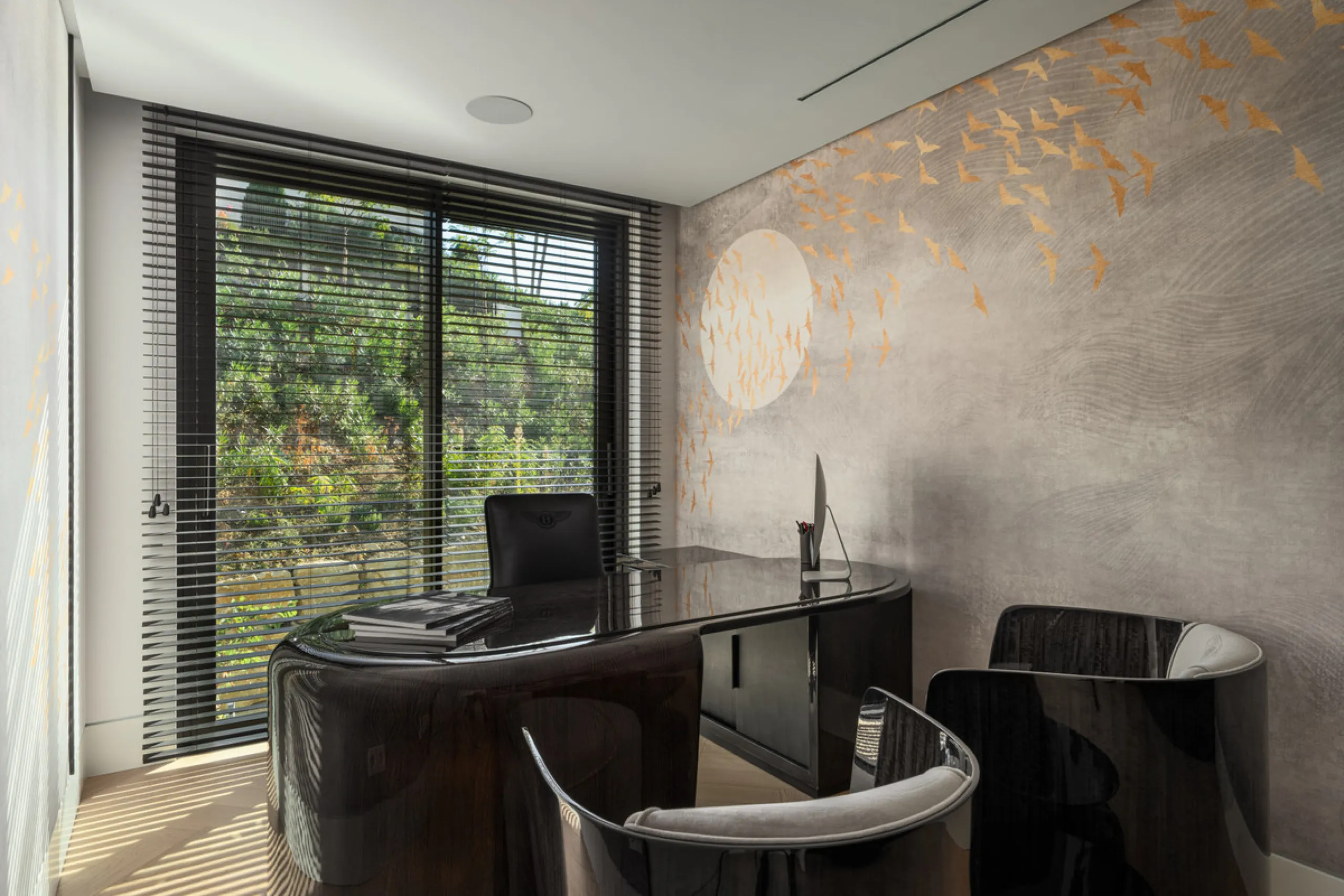Neue zeitgenössische Villa mit Meerblick im Marbella Hill Club