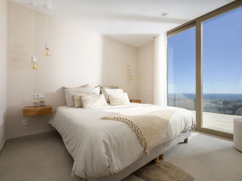 Amazing key ready 2-bedroom penthouse in La Cala de Mijas, boasting spectacular sea views. The upper level features a solarium with an outdoor kitchen and a jacuzzi. This boutique development prioritizes quality, functionality, and design, providing an ex