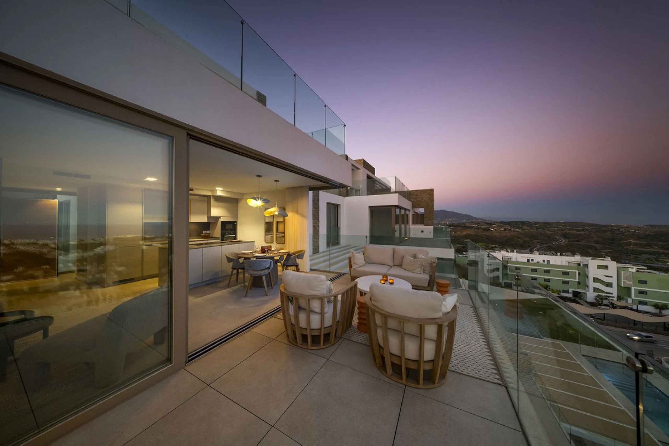 Amazing key ready 2-bedroom penthouse in La Cala de Mijas, boasting spectacular sea views. The upper level features a solarium with an outdoor kitchen and a jacuzzi. This boutique development prioritizes quality, functionality, and design, providing an ex