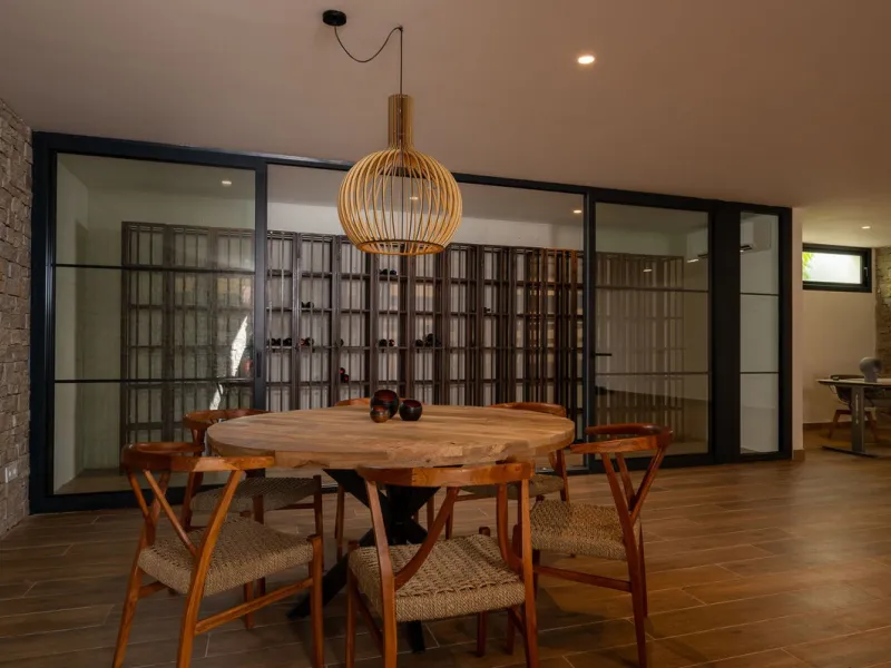 Amazing key ready 2-bedroom penthouse in La Cala de Mijas, boasting spectacular sea views. The upper level features a solarium with an outdoor kitchen and a jacuzzi. This boutique development prioritizes quality, functionality, and design, providing an ex