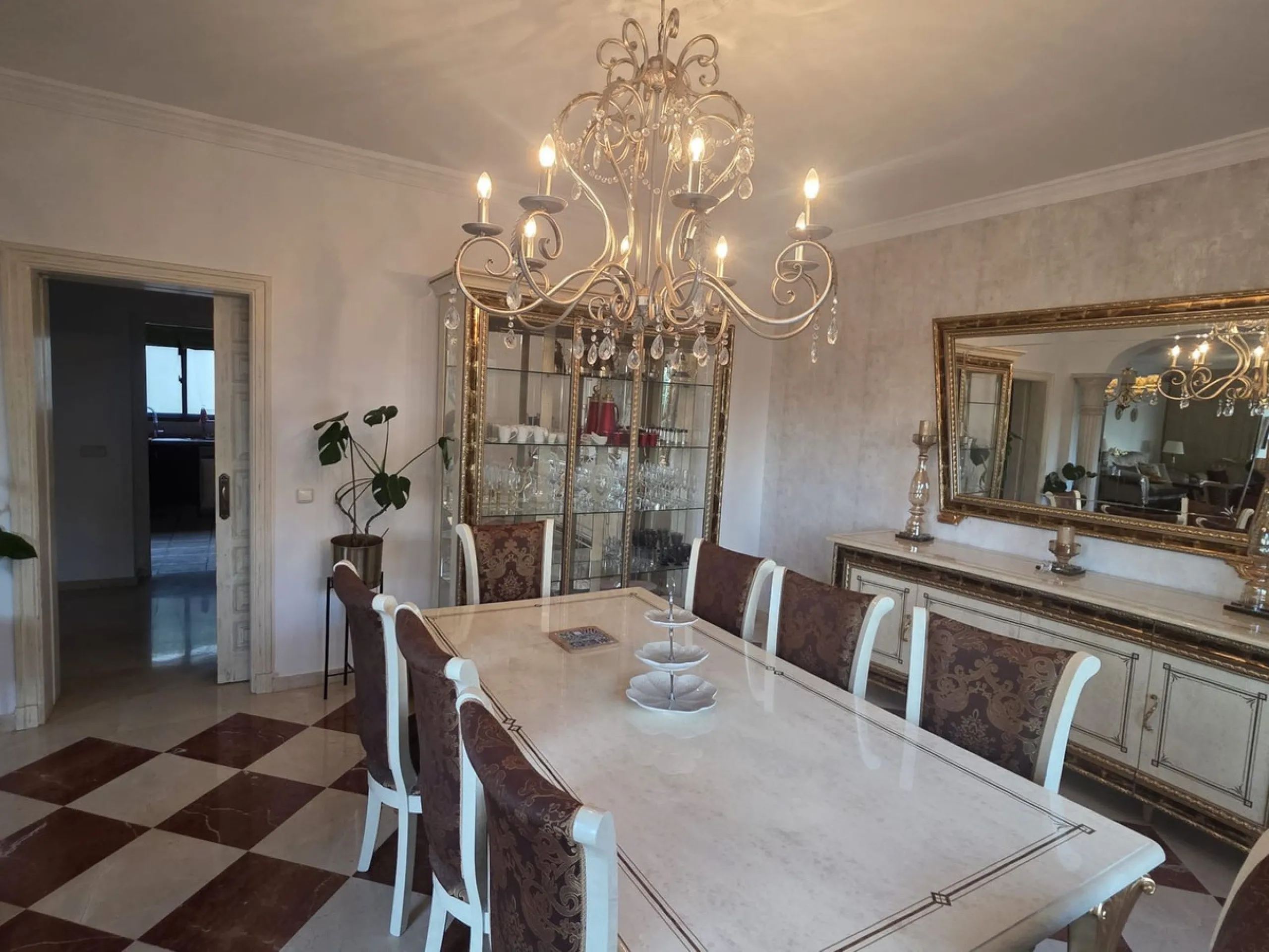 Investment Opportunity in El Paraíso, Benahavís