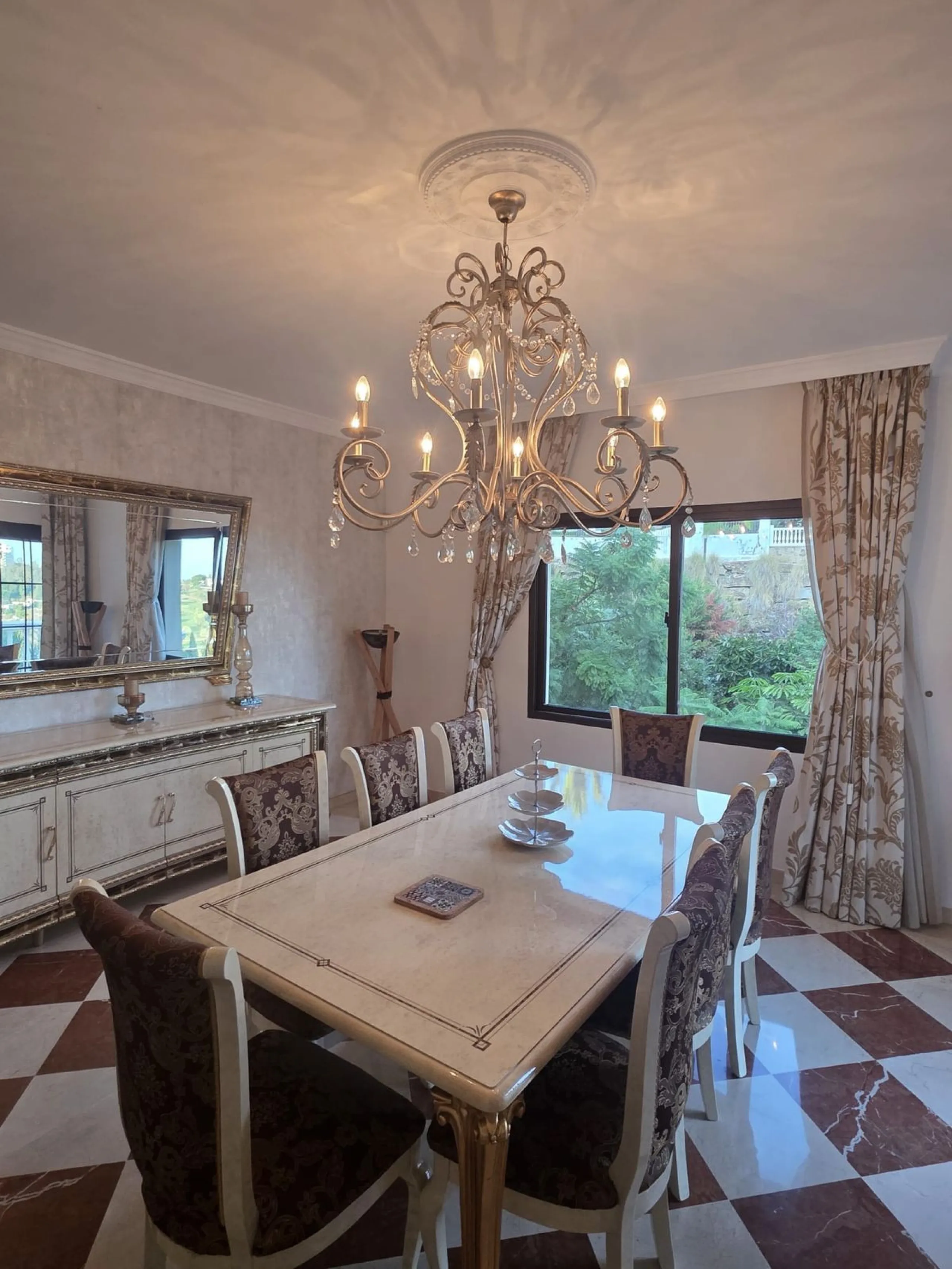 Investment Opportunity in El Paraíso, Benahavís