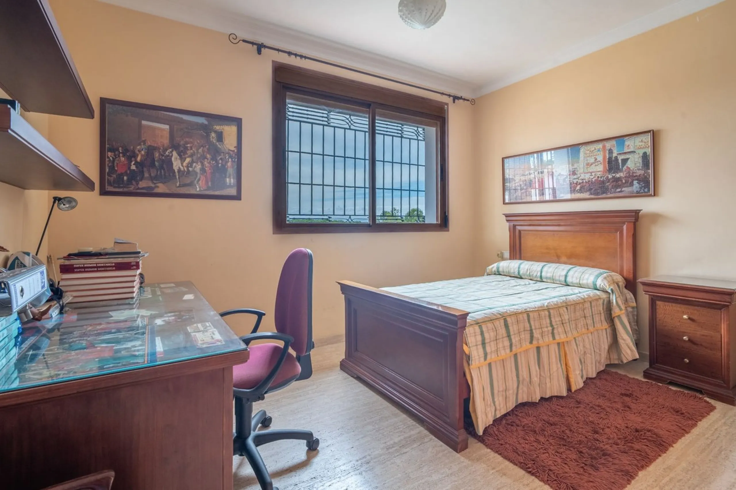 House - Detached Villa в продаже в Málaga, Málaga. В доме 5 спален и 4 ванных комнат. Площадь дома 350 м²