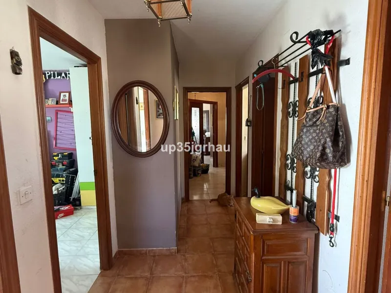 Top Floor Apartment, Estepona, Costa del Sol.