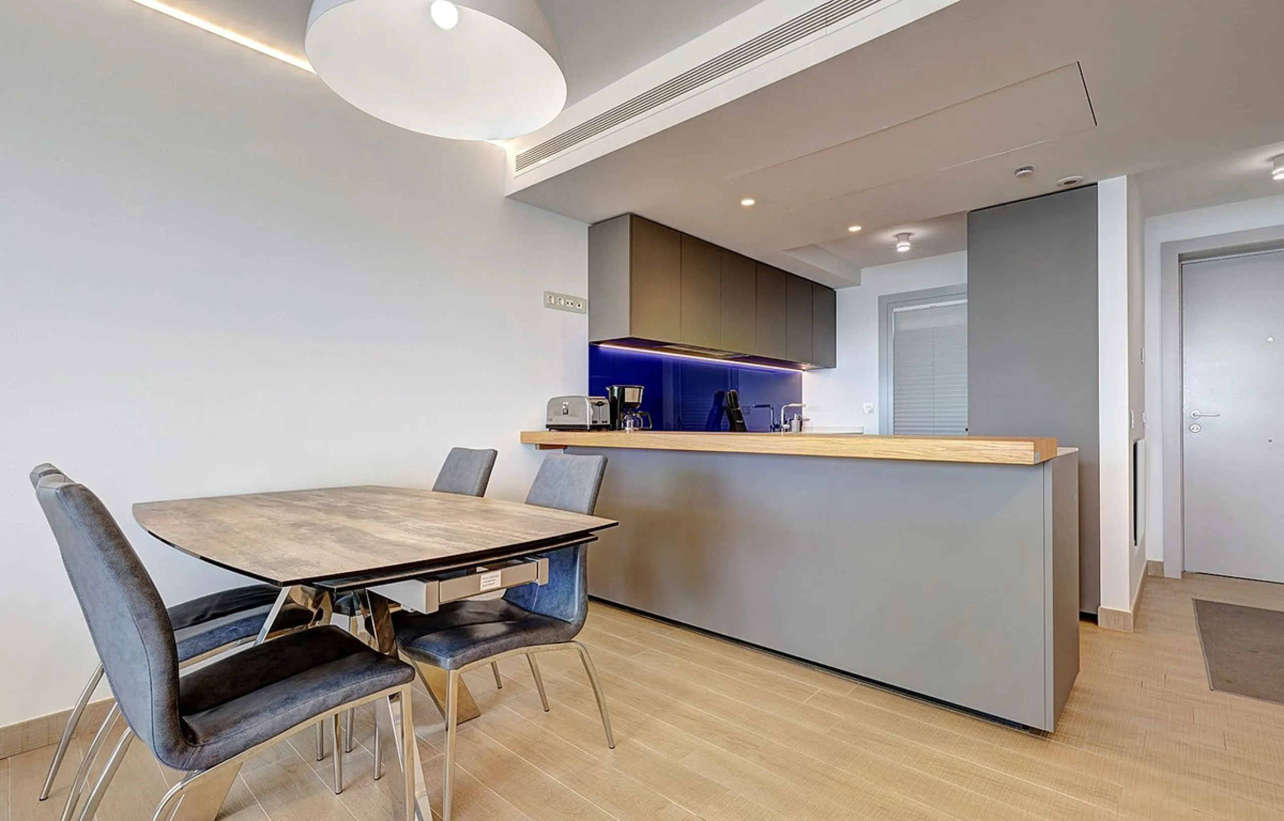 Apartment - Middle Floor Apartment в продаже в Fuengirola, Málaga. В доме 2 спален и 2 ванных комнат. Площадь дома 83 м²