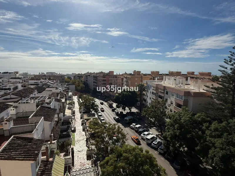 Top Floor Apartment, Estepona, Costa del Sol.