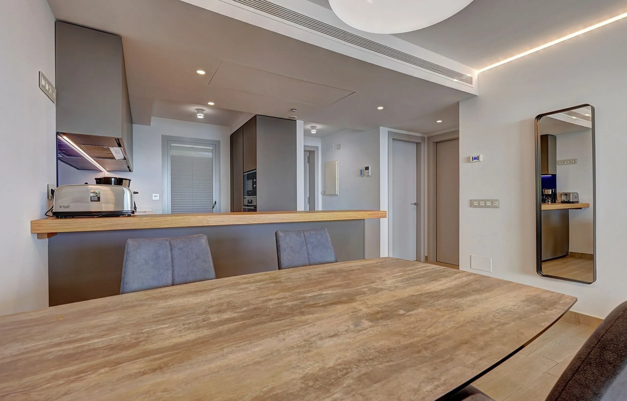 Apartment - Middle Floor Apartment в продаже в Fuengirola, Málaga. В доме 2 спален и 2 ванных комнат. Площадь дома 83 м²