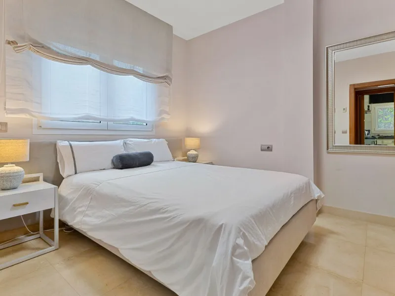 House - Detached Villa в продаже в Benalmadena, Málaga. В доме 6 спален и 5 ванных комнат. Площадь дома 658 м². Площадь участка 1510 м²