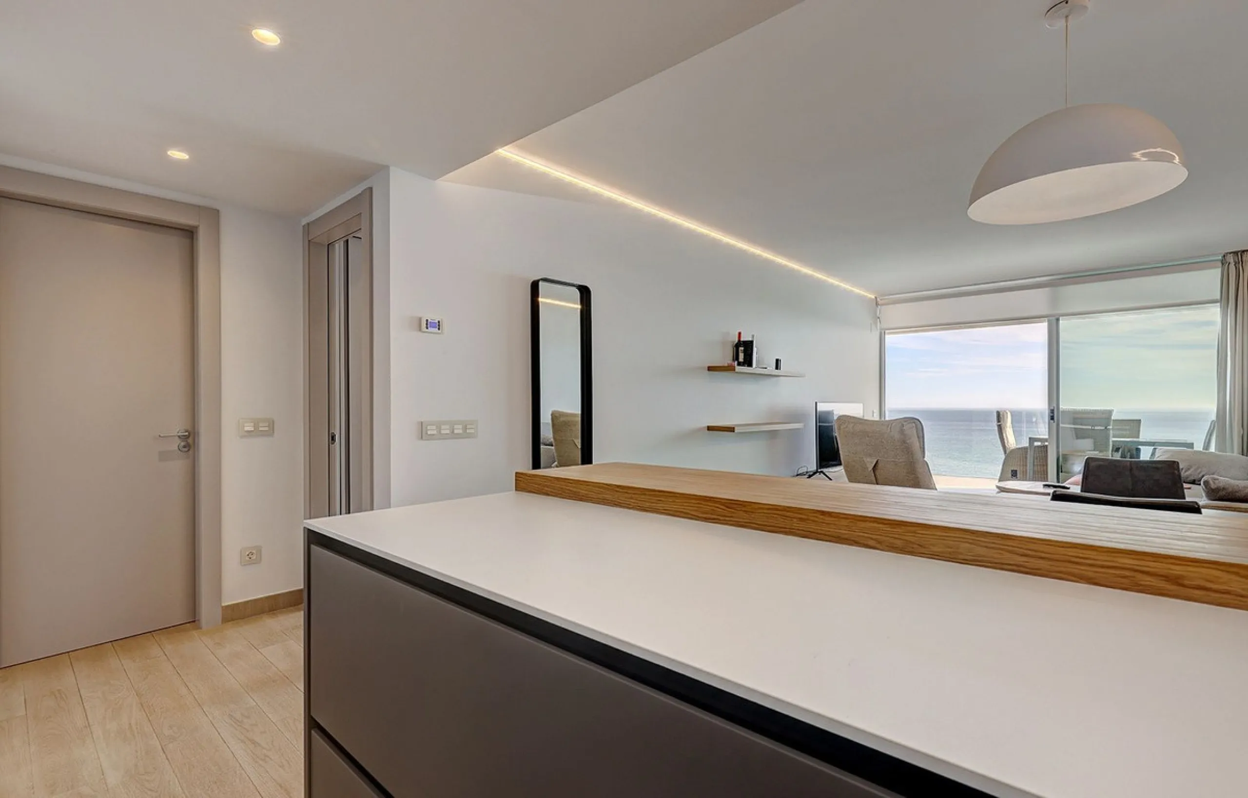 Apartment - Middle Floor Apartment в продаже в Fuengirola, Málaga. В доме 2 спален и 2 ванных комнат. Площадь дома 83 м²